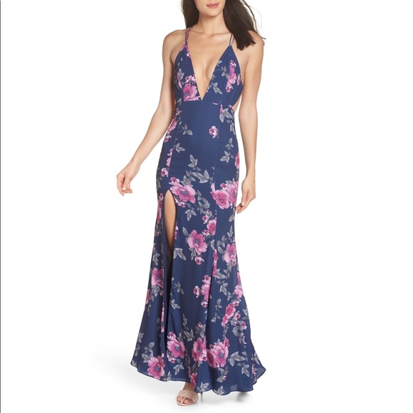NWT Fame & Partners Floral Strappy V Neck Dress Gown - Picture 6 of 8